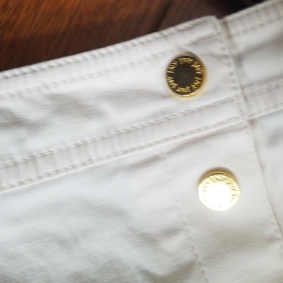 Skirt - Picture 2 of 8